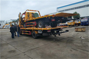 银州区同城汽车补胎