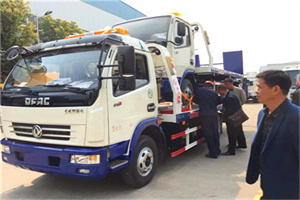 银州区汽车道路救援拖车价格